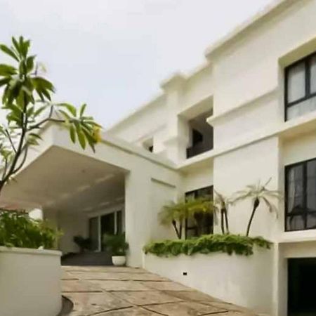 Bangka Suite Mitra Reddoorz Jakarta Eksteriør billede