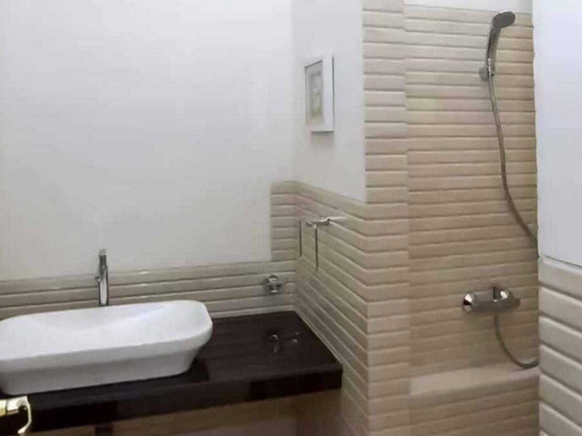 Bangka Suite Mitra Reddoorz Jakarta Eksteriør billede