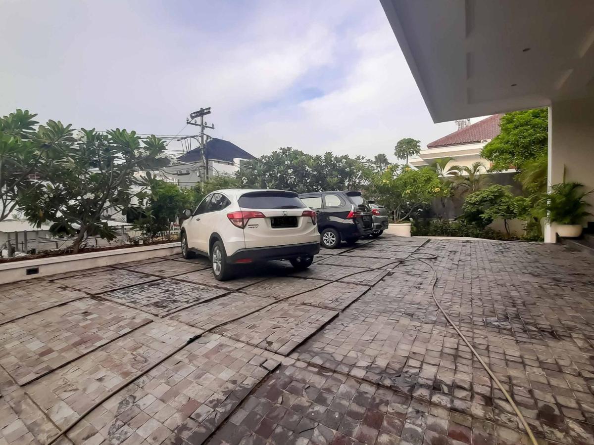 Bangka Suite Mitra Reddoorz Jakarta Eksteriør billede